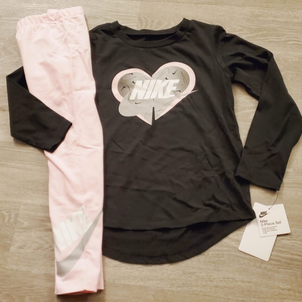 Girls Nike Set Size 6x NWT